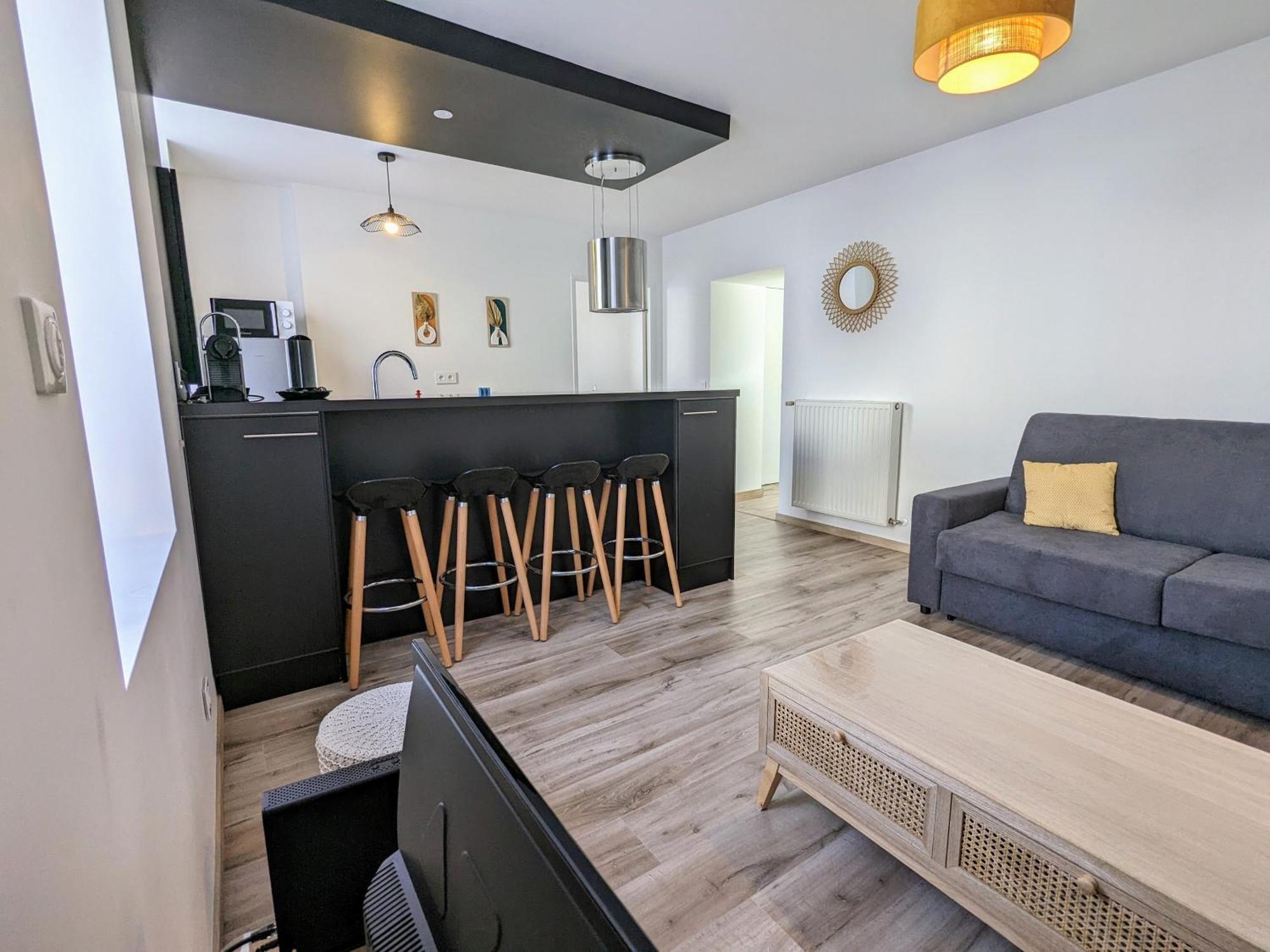 Douceur Roannaise Apartment โรอาน ภายนอก รูปภาพ